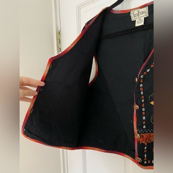 Vintage Tantrums Ornate Halloween Fall Black Button Up Embroidered Adorable Vest - Picture 5 of 12
